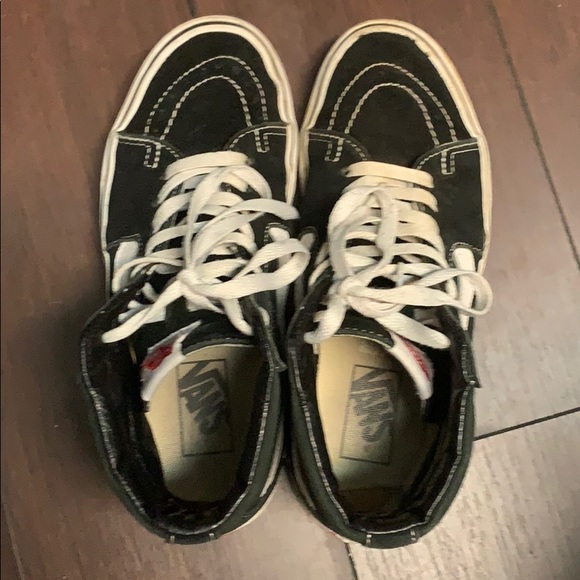 Vans - Picture 3 of 4